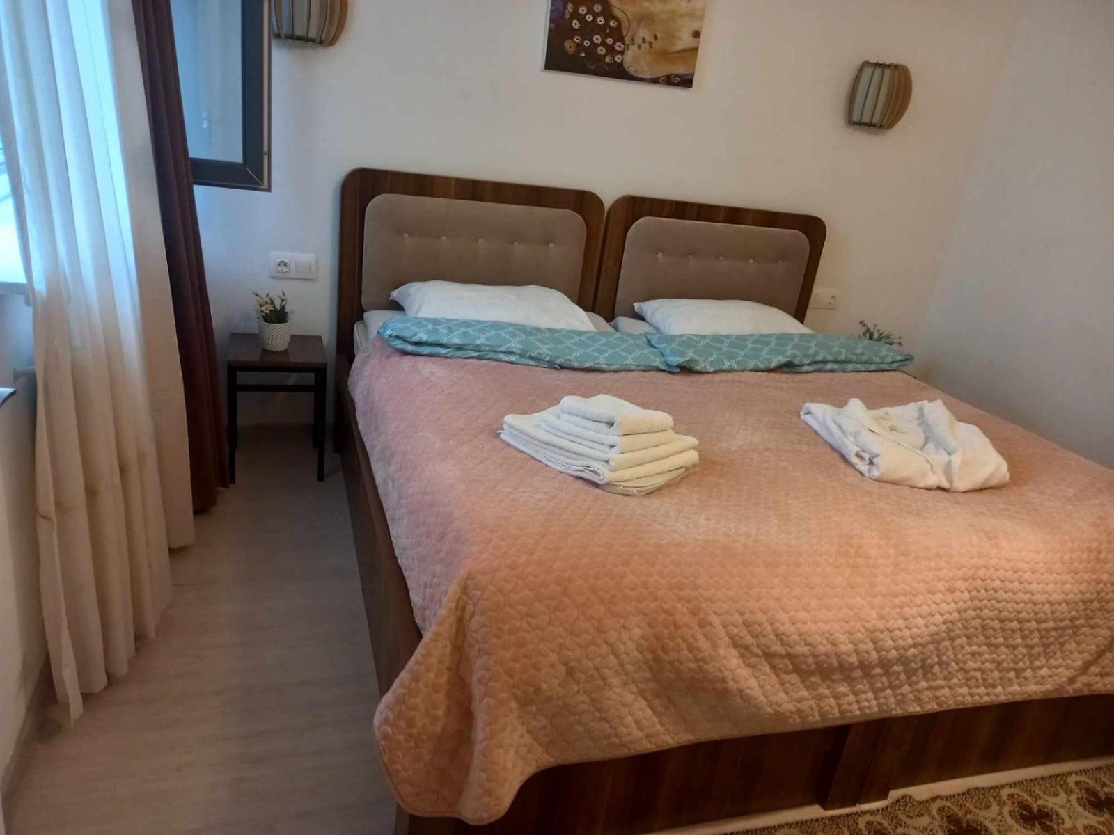 Verona Apartment Dushet'i Exteriör bild