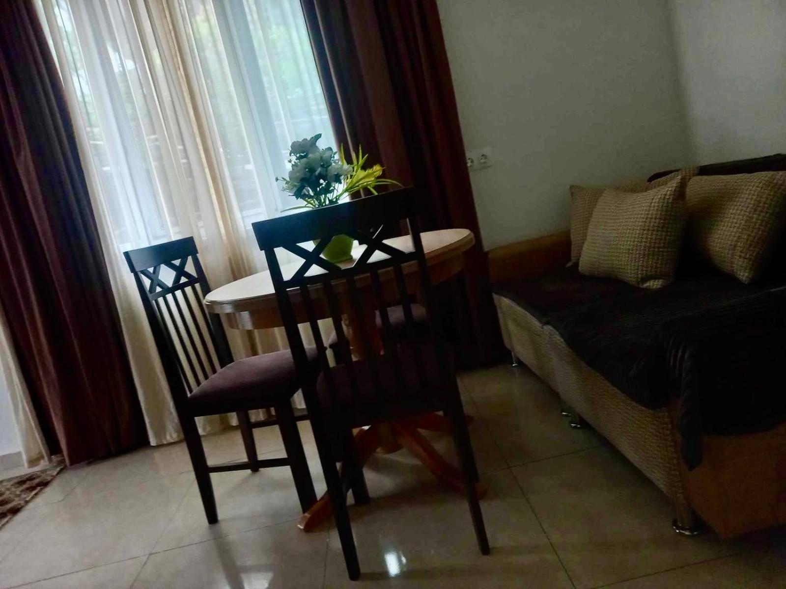Verona Apartment Dushet'i Exteriör bild