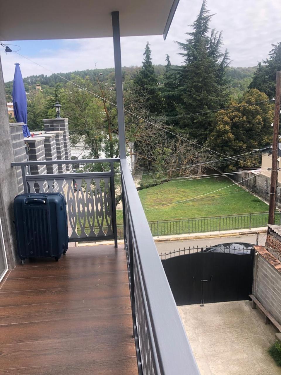 Verona Apartment Dushet'i Exteriör bild