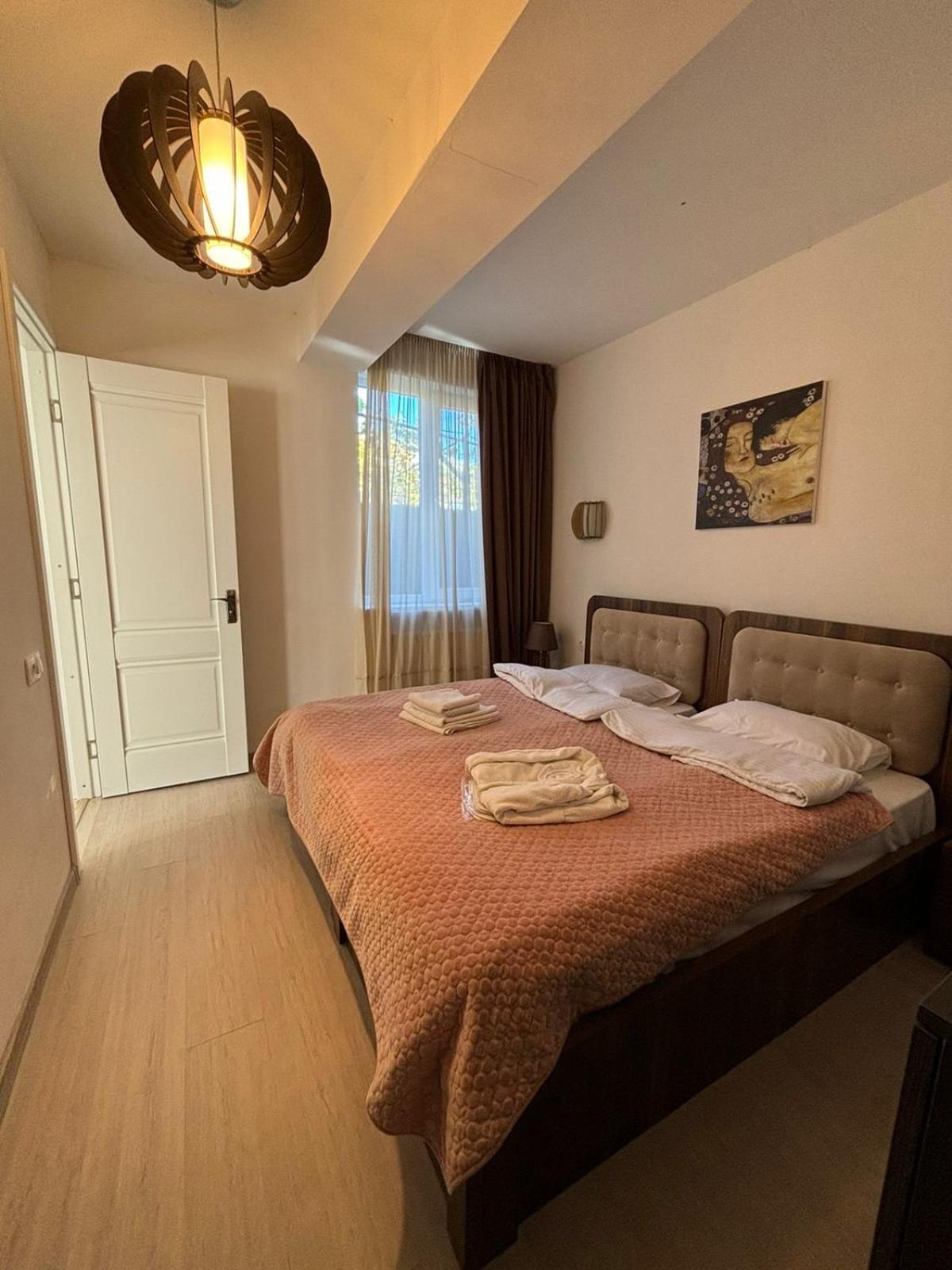 Verona Apartment Dushet'i Exteriör bild