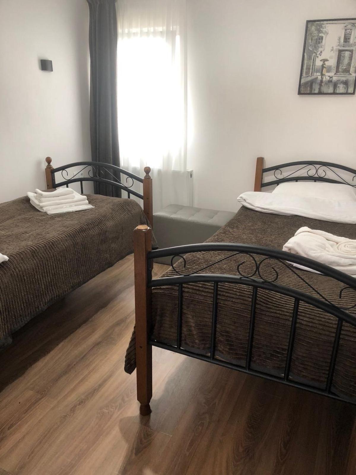 Verona Apartment Dushet'i Exteriör bild